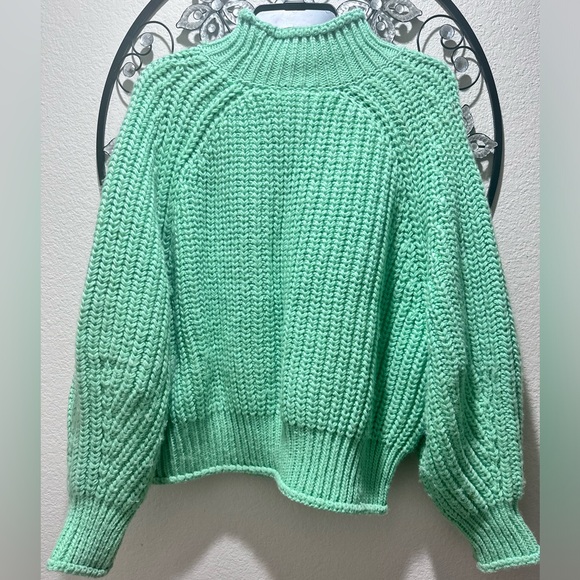 🌻Knit Sweater - Picture 2 of 8